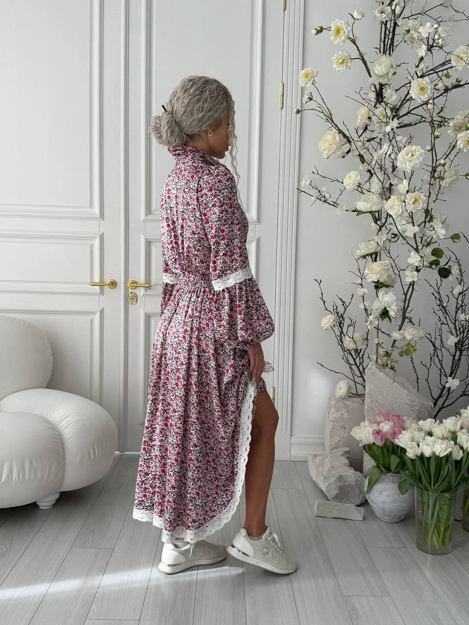 Сукня з квітковим принтом — 1