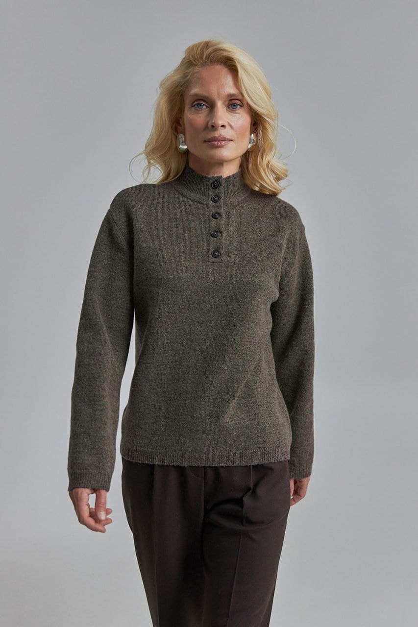 Джемпер на гудзиках