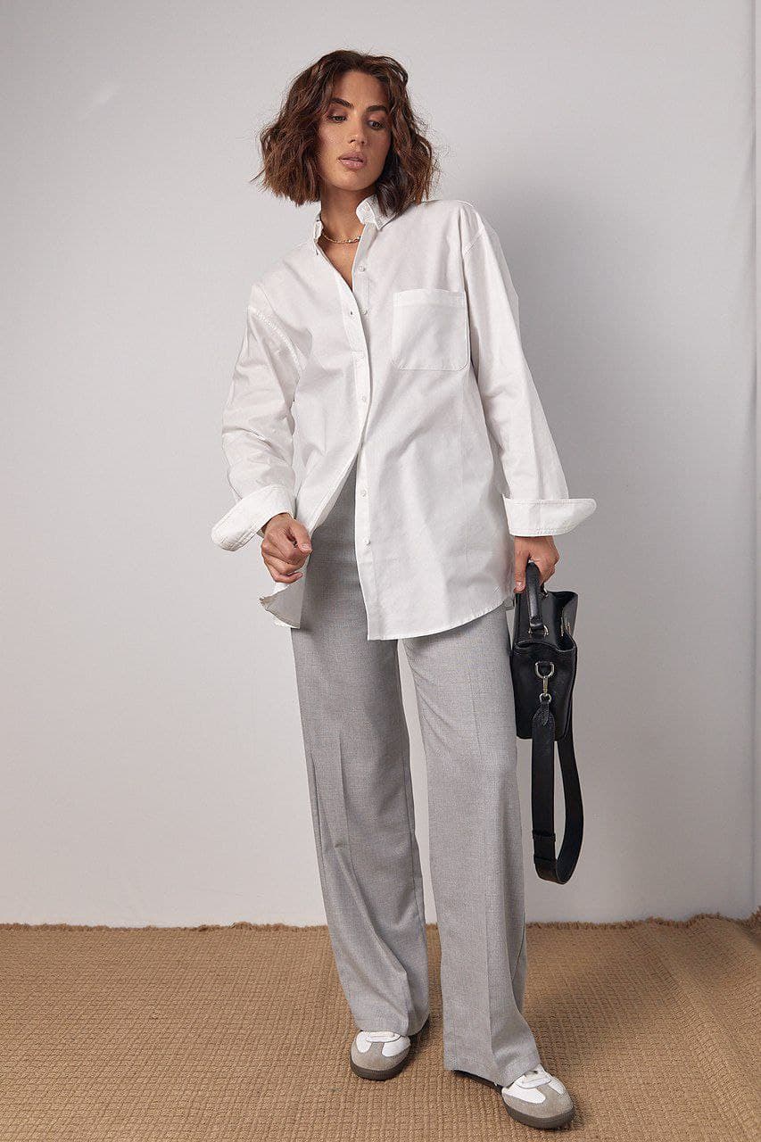 Льняна жіноча сорочка в стилі оверсайз