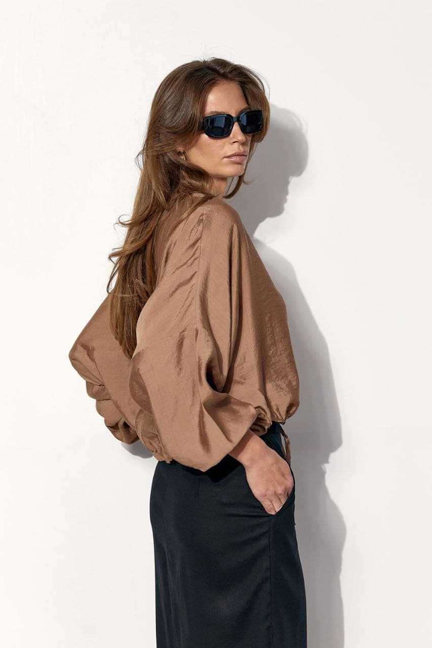 Блуза на кулісці — 1