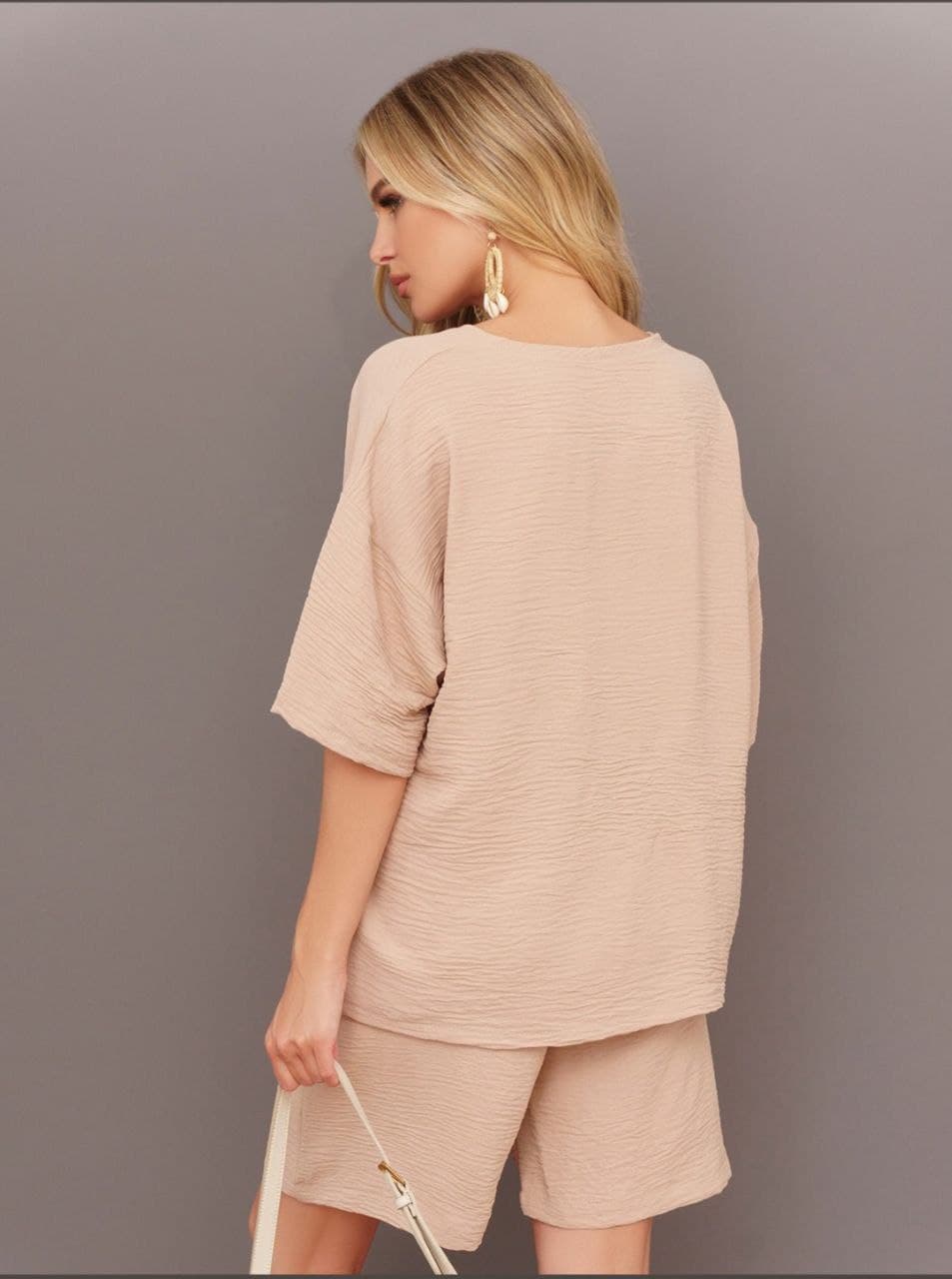 Вільний костюм із шортами — 1