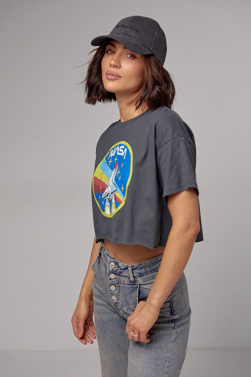Укорочена жіноча футболка «Nasa»